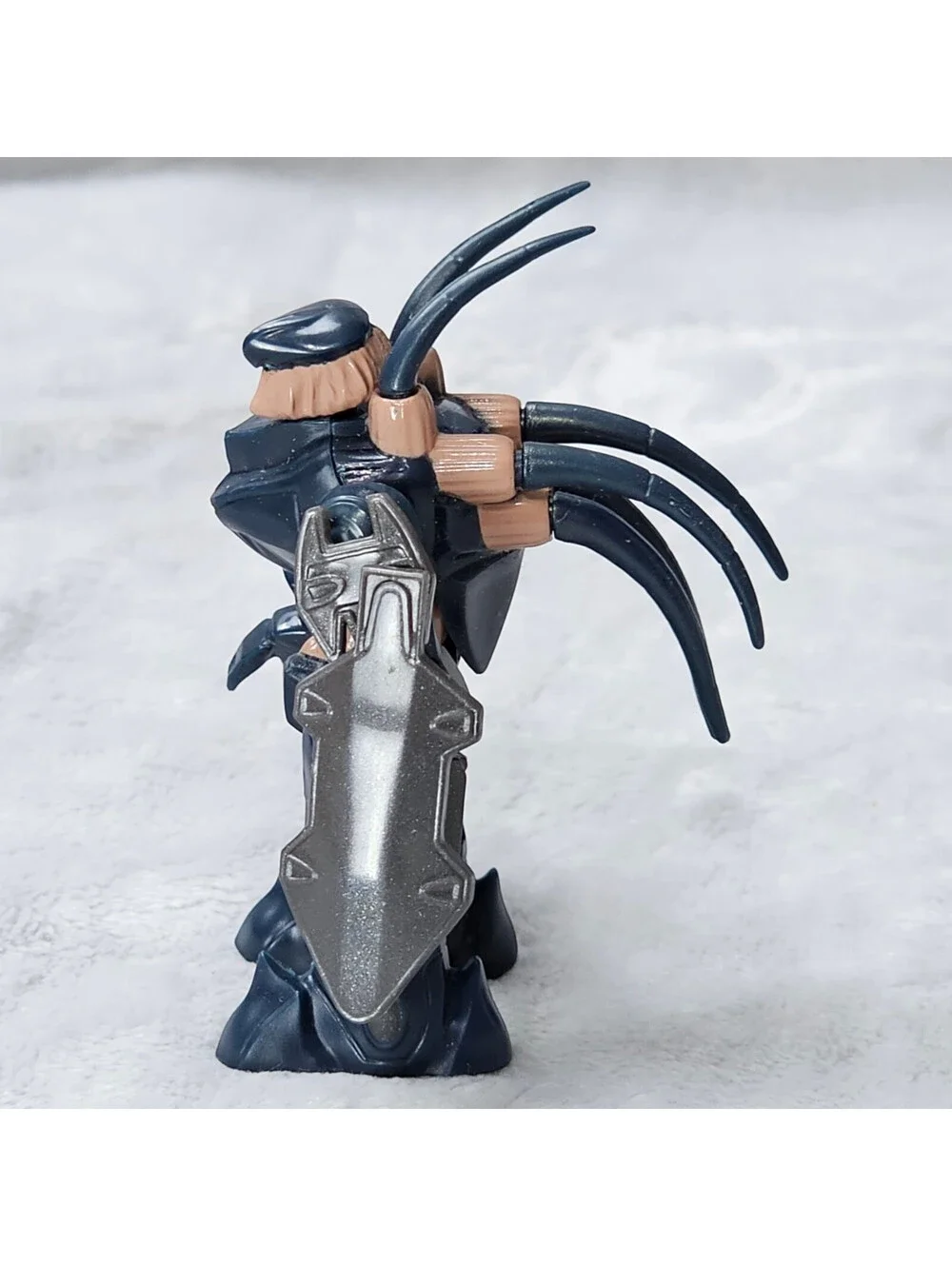 Halo Mega Bloks Construx Covenant Hunter Micro Action Figure Blue Shield Horns